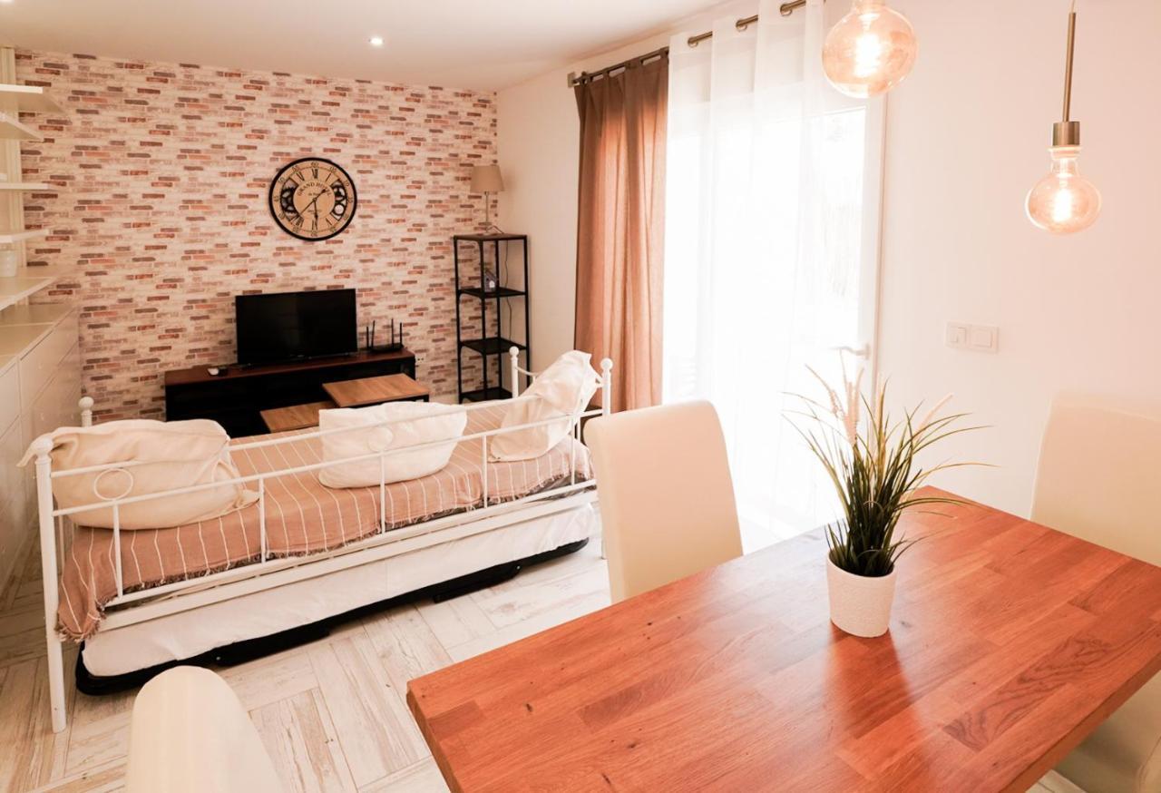 Apartamento Loft Con Terreno Privado Y Parking Compartido - A 800M De Playa Poniente Benidorm Exteriör bild